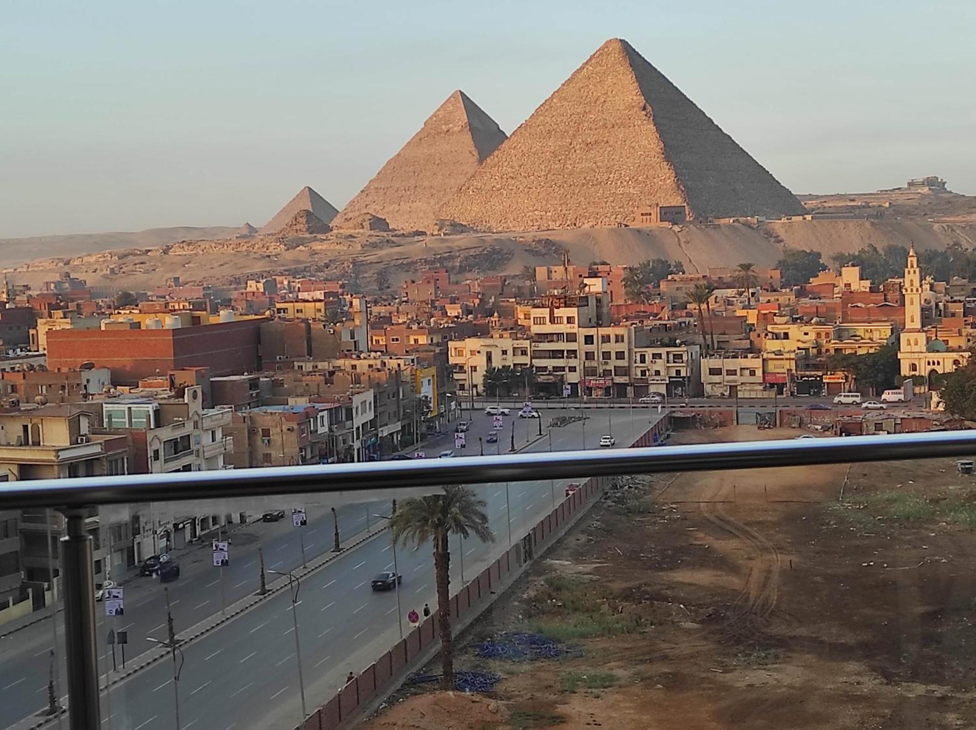 Pyramids View Suite/Vista Piramidi El El Cairo Exterior foto