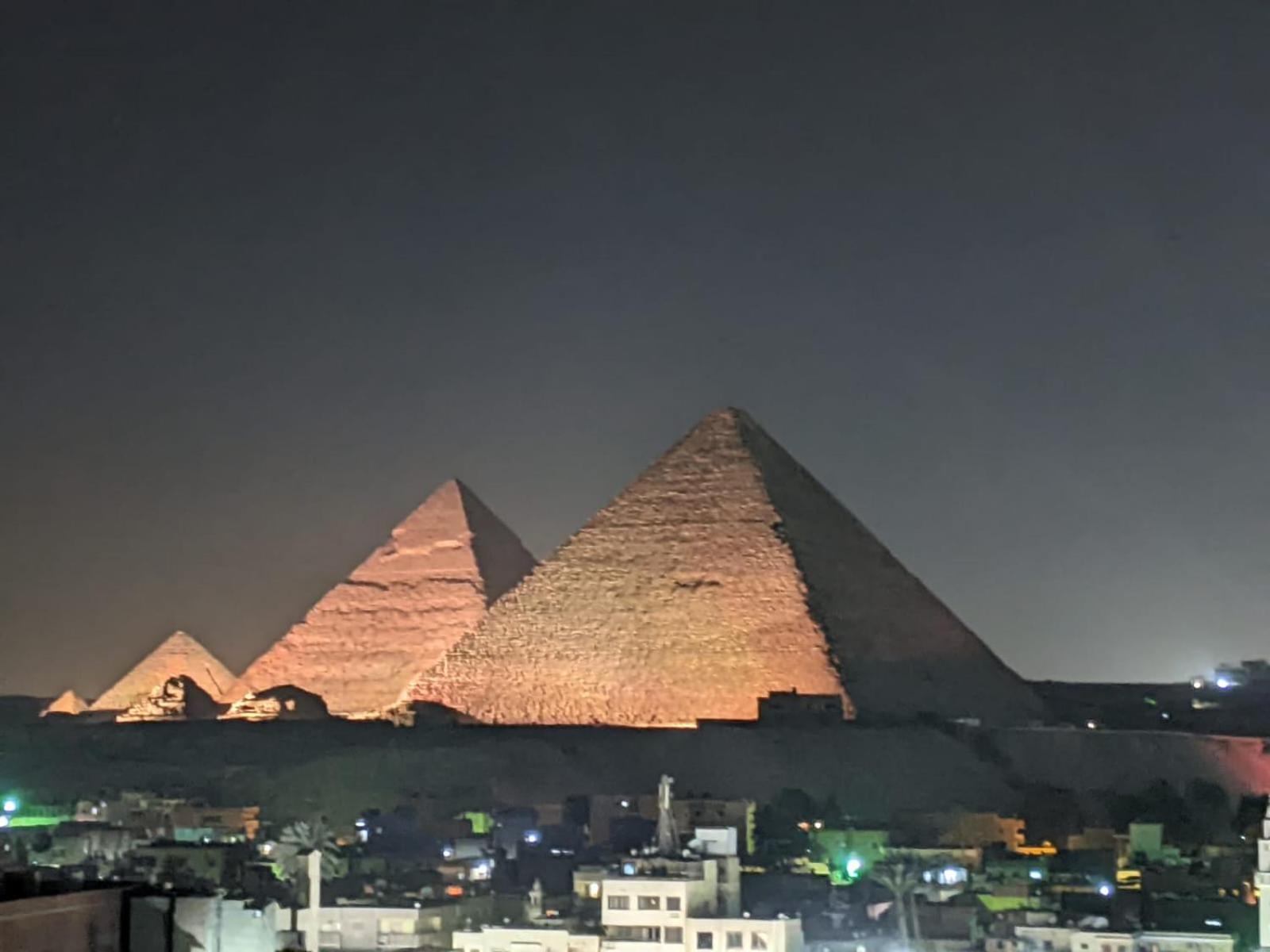 Pyramids View Suite/Vista Piramidi El El Cairo Habitación foto