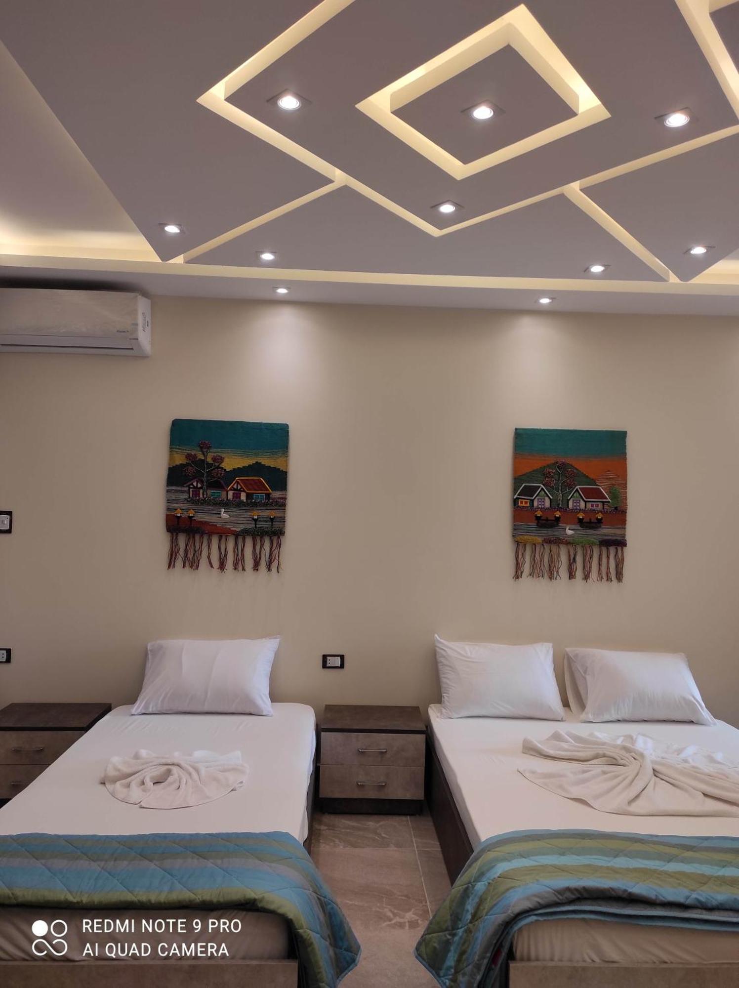 Pyramids View Suite/Vista Piramidi El El Cairo Habitación foto